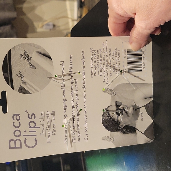 NWT Boca Clips,large pineapples!FOR BEACH TOWELS!! - Picture 4 of 4